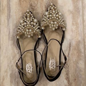 Pearl Flats